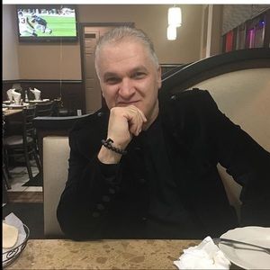 Meet your Posher, Gianni